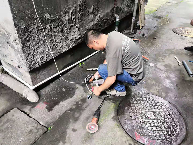 廈門水管水龍頭維修-廈門暗管漏水補漏-廈門管道滲水檢測處理